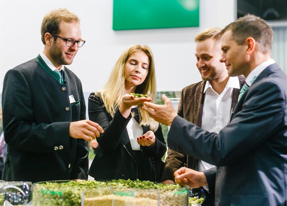 С 10 по 12 ноября 2015 года в Германии, в выставочном комплексе Exhibition Centre Nuremberg прошла 53-я Европейская специализированная выставка технологий производства и упаковки готовых напитков Brau Beviale.